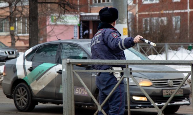 Сотрудники ГИБДД назвали ТОП самых распространенных нарушений среди водителей каршеринга в Туле