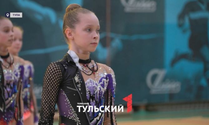 Тульские гимнастки одновременно исполнили роли Ромео и Джульетты