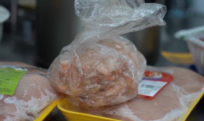 Шелуха от креветок и свиные кости: прокуратура проверила кафе и рестораны в центре Тулы