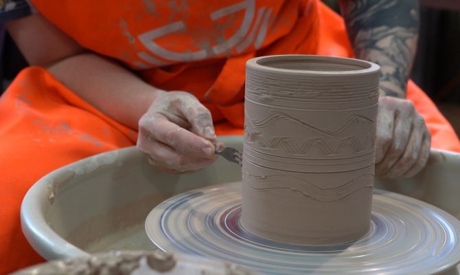 Глина превращается: среди туляков набирает популярность искусство керамики