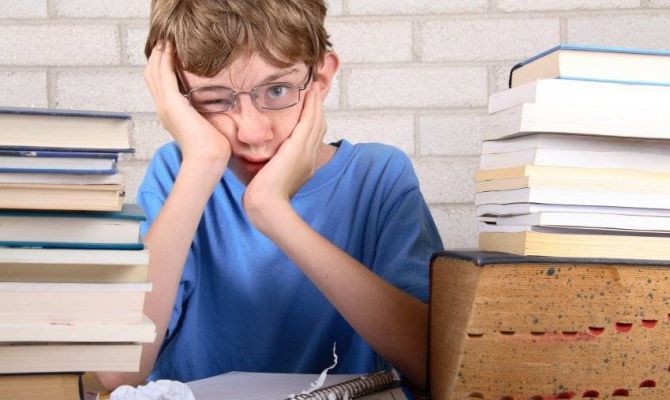 Школьные занятия по субботам хотят отменить