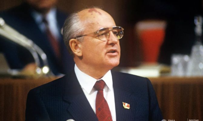 Михаил Горбачев скончался на 92-ом году жизни