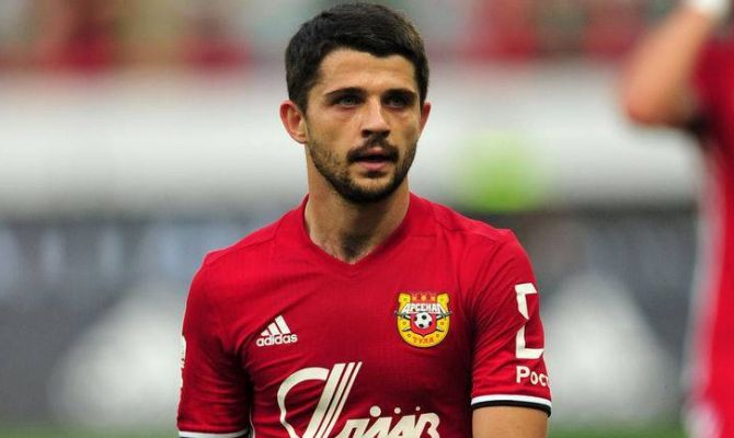 "Арсенал" может остаться без Горбатенко