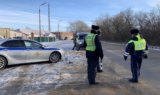 Водитель пойдет под суд за попытку дать взятку автоинспектору