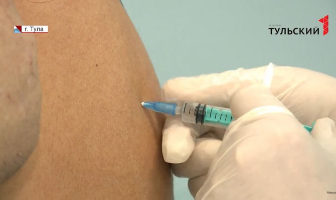 В один клик: в Тульской области записаться на вакцинацию можно на портале Госуслуг