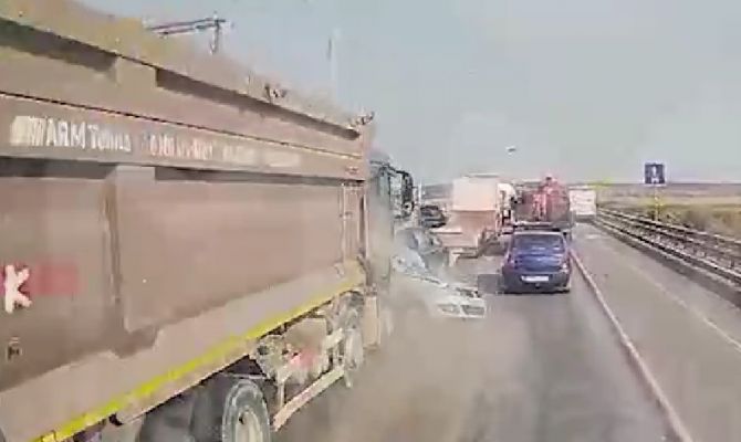 В массовом ДТП на границе Тульской области погибли 3 человека