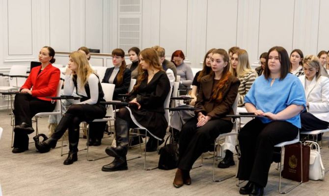 Тульский Молодежный совет встретился с коллегами из Минстроя в Москве