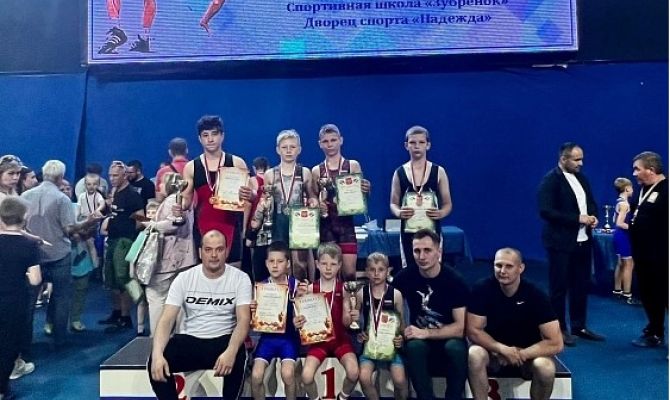 Тульские спортсмены заняли призовые места на открытом турнире по греко-римской борьбе