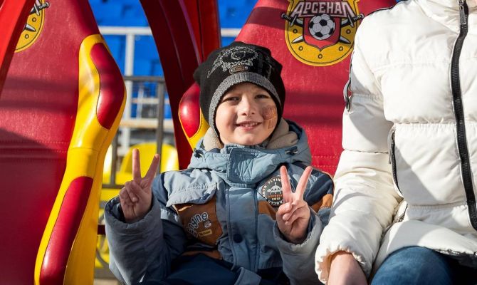 Дети с ограниченными возможностями побывали на тренировке тульского «Арсенала»