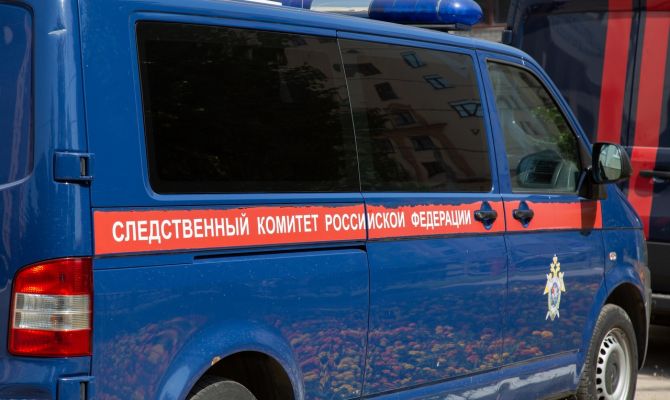 В Туле при попытке уйти от преследования женщина на автомобиле сбила полицейского