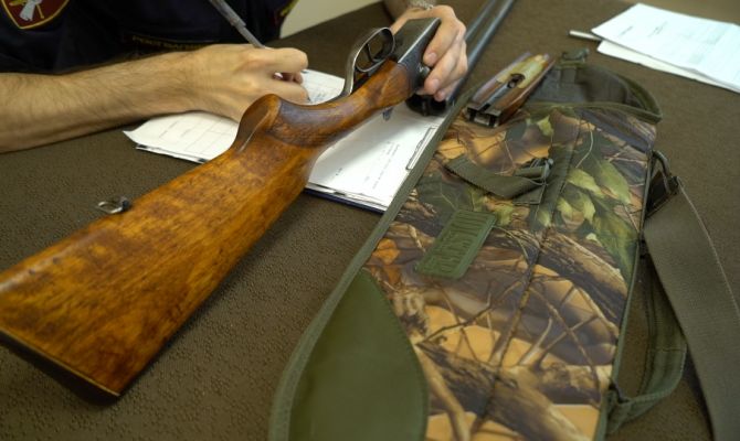 Тульские росгвардейцы передали в зону СВО 20 охотничьих ружей