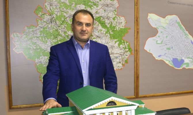 Глава администрации Дубенского района вышел в финал премии "Время молодых"