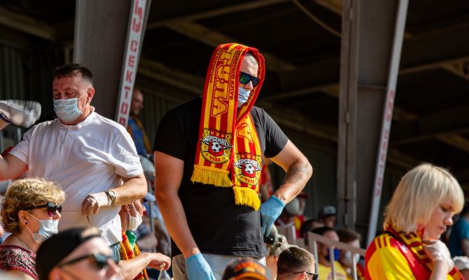 Тульским болельщикам посоветовали отказаться от автографов и селфи с футболистами