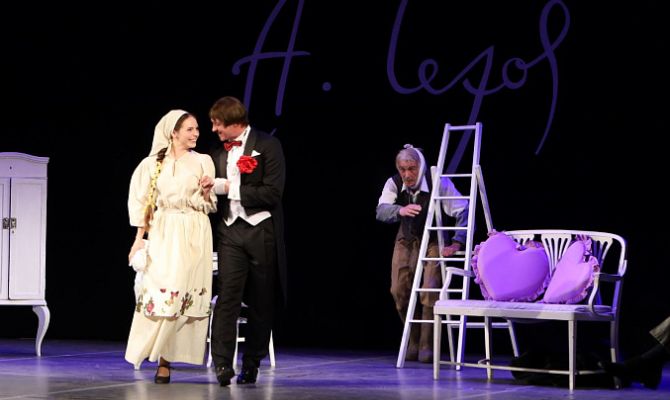 В Туле проходят гастроли Мариупольского драматического театра