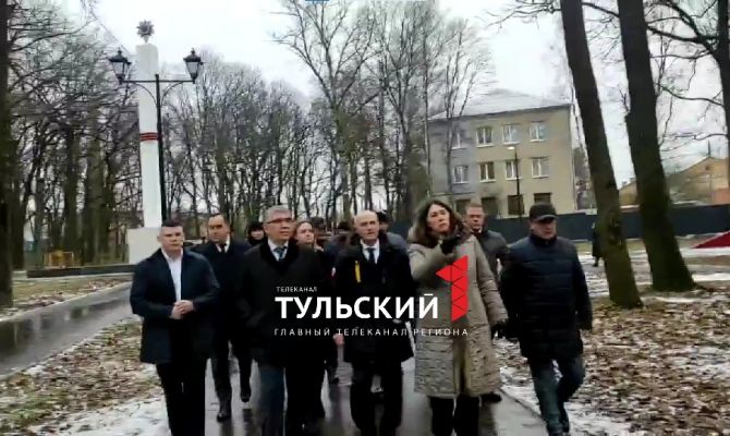 Дмитрий Миляев осмотрел новый "ЦентрПарк" в Болохово