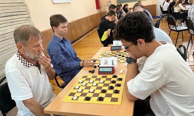 Туляк стал победителем Всероссийских соревнований по шашкам