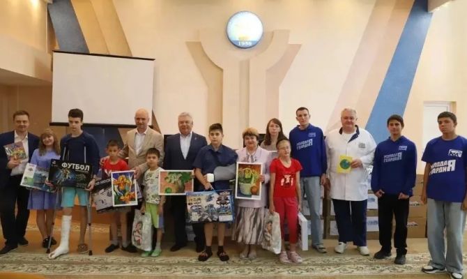 Молодогвардейцы передали более 1 500 подарков пациентам Тульской детской облбольницы 