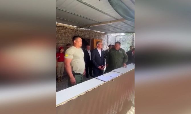 В Калмыкии Миляев посетил Центр военно-спортивной подготовки