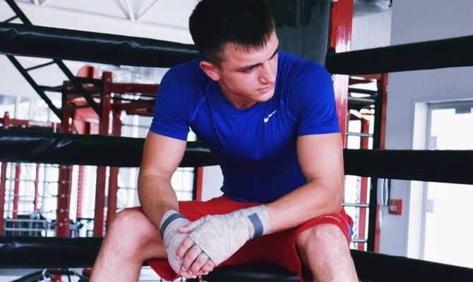 Боксёр из Тулы стал победителем поединка новогоднего турнира в Сочи