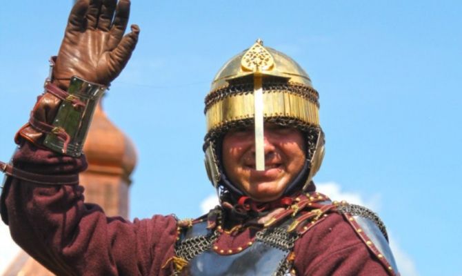 Реконструктор из Тулы воссоздал артефакт Судбищенской битвы