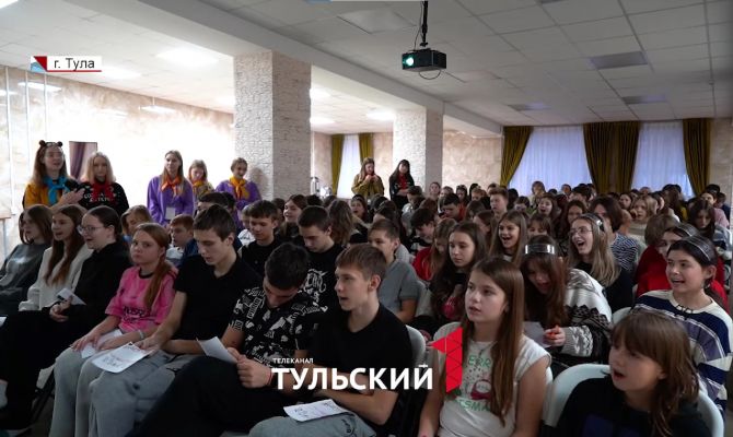 Детям из Мариуполя подарили новогоднее чудо в Тульской области