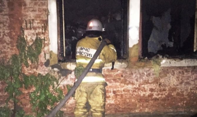 Две женщины пострадали на пожаре в Киреевском районе