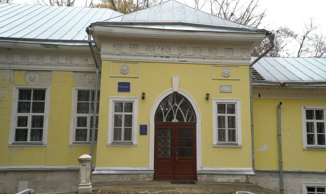 «Состояние печальное»: под Тулой разрушается дворянская усадьба 18 века