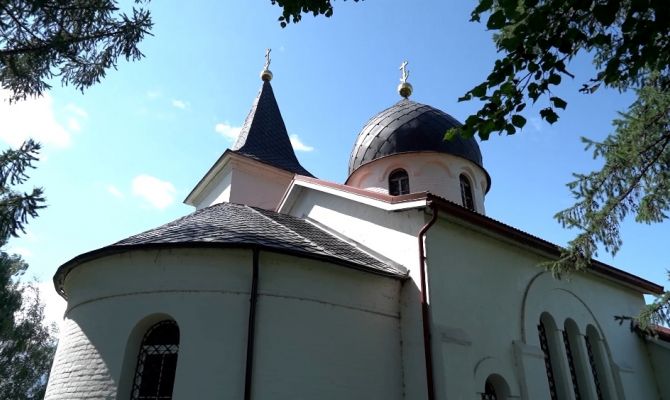 В Заокском районе сохранился храм, построенный по проекту художника Поленова