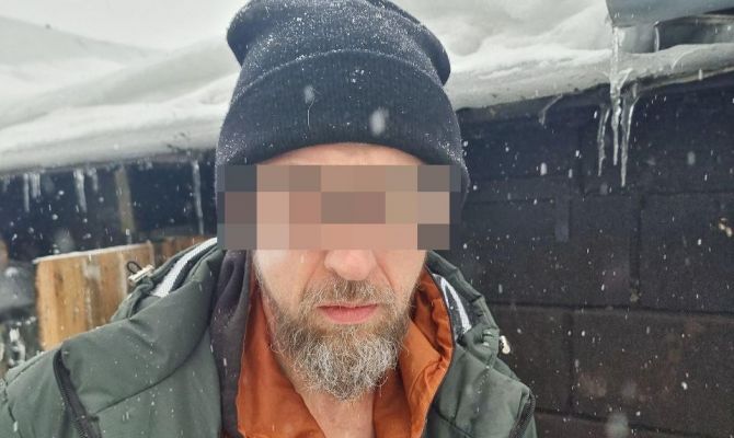 Житель Донского вырастил плантацию конопли прямо у себя дома