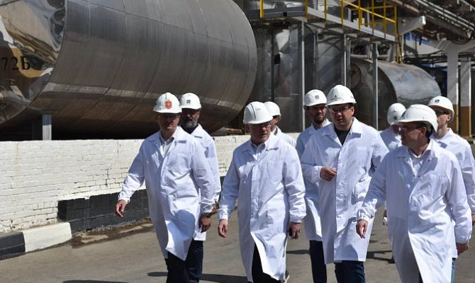 Замминистра промышленности РФ Михаил Юрин посетил тульские химические предприятия