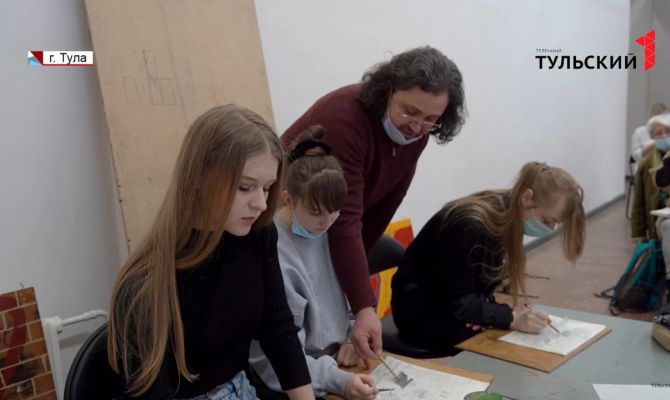 Мастер-класс для будущих живописцев: в Тулу приехал знаменитый художник Андрей Чукин