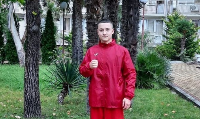 Туляк прошел в полуфинал Первенства России по боксу