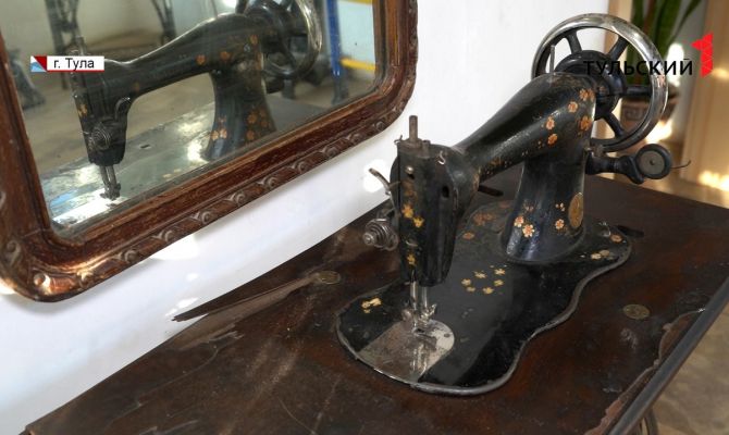 Туляк нашел необычное применение старым швейным машинкам