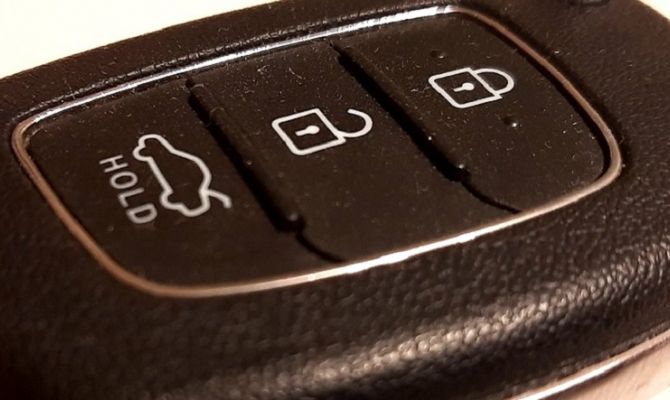 В России стремительно подорожали подержанные премиальные иномарки