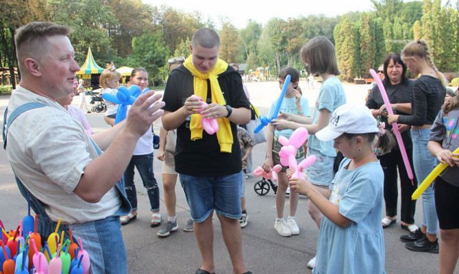 Жители Курской и Белгородской областей побывали на экскурсии в Центральном парке Тулы