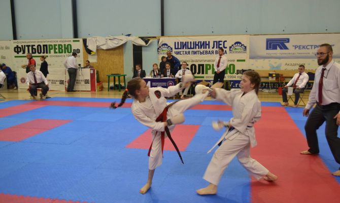 Тульские каратисты привезли 15 наград с первенства ЦФО