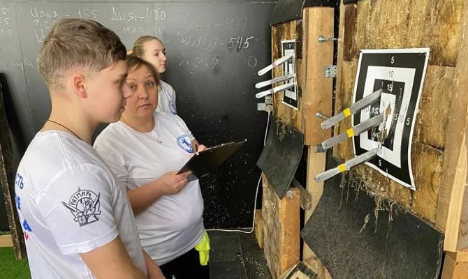 В Туле прошел областной турнир по спортивному метанию ножа