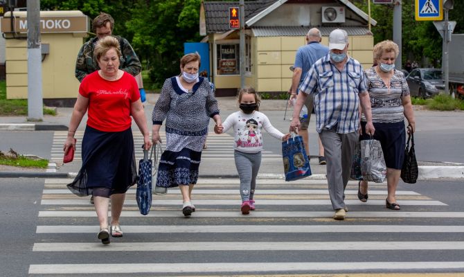 Россияне вернутся к нормальной жизни не раньше февраля