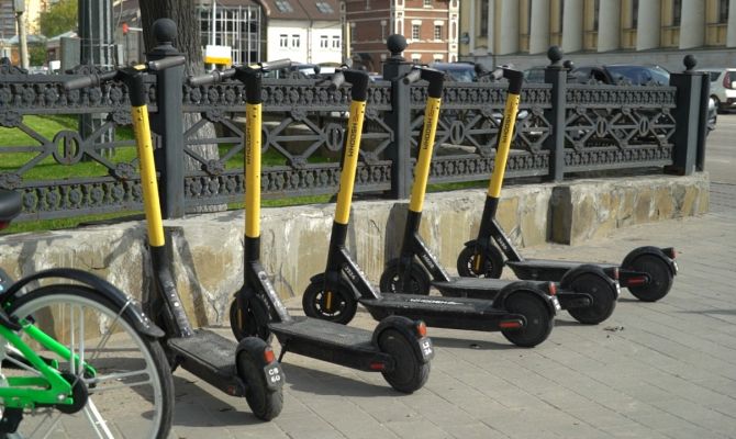 В Туле начала работу аренда электросамокатов