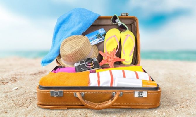 Что раздражает россиян в поведении земляков за границей 