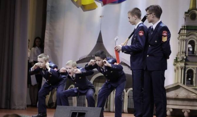 В Туле прошел полуфинал КВН среди воспитанников военных училищ