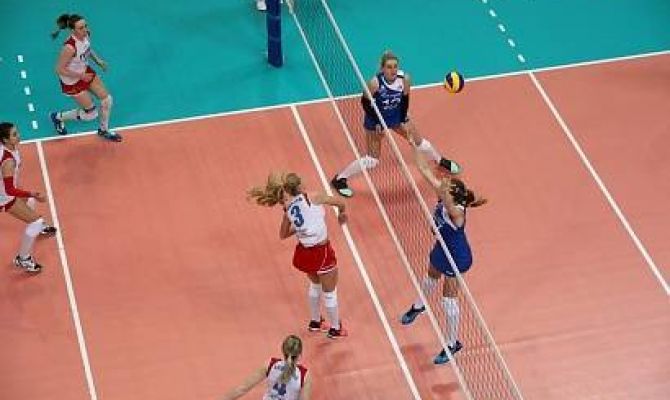 Тульские волейболистки проиграли во втором матче с "Самрау-УГНТУ"