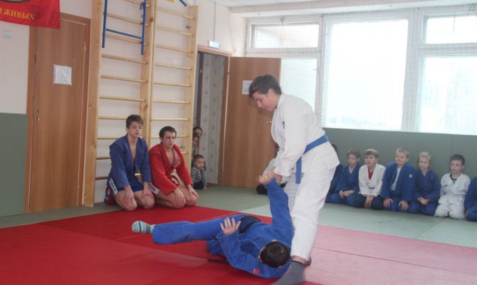 На открытии нового спорткомплекса в Туле побывали российские спортсмены-чемпионы