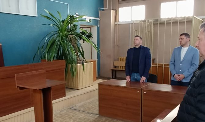 Два экс-майора полиции помогли щекинцу украсть медь на 17,6 млн рублей