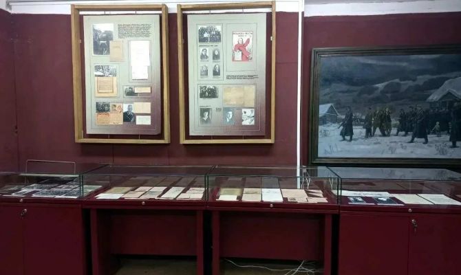 В Ясногорском музее появились новые витрины для хранения экспонатов