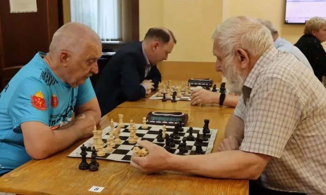 Тульские госслужащие сыграли в шахматы в рамках Спартакиады