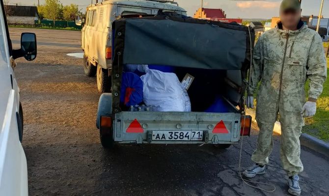 Узловские спасатели отправили гуманитарную помощь бойцам на Курское направление