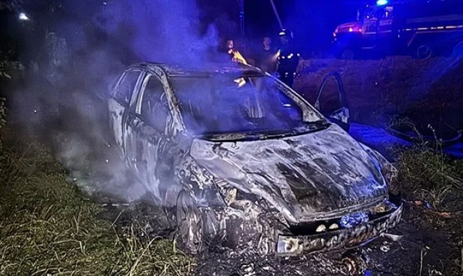В Тульской области потушили загоревшийся автомобиль