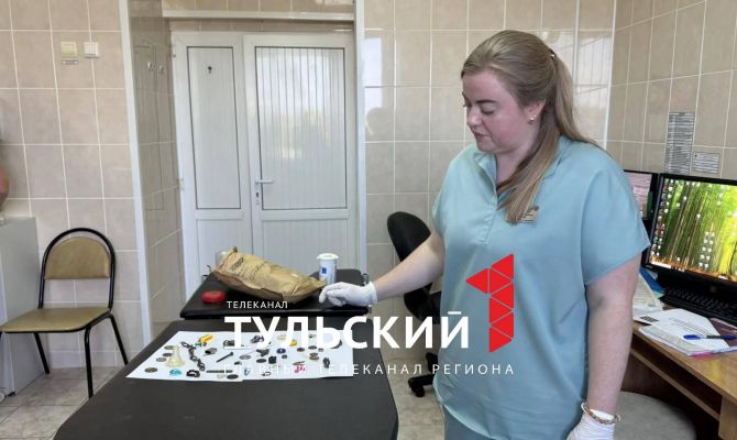 Тульский хирург показала коллекцию проглоченных детьми предметов