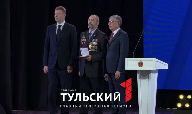 Дмитрий Миляев наградил тренеров и сотрудников Центра адаптивных видов спорта